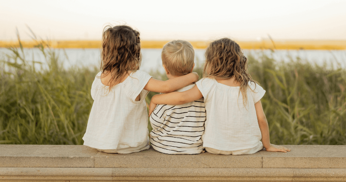 カナダで暮らす子どもが自然に英語を覚える様子と、家庭でできるバイリンガル育児のポイント