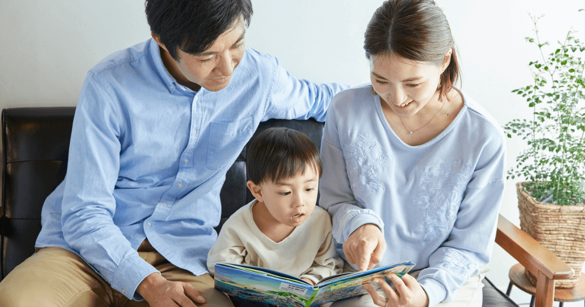 親が英語を学ぶ様子